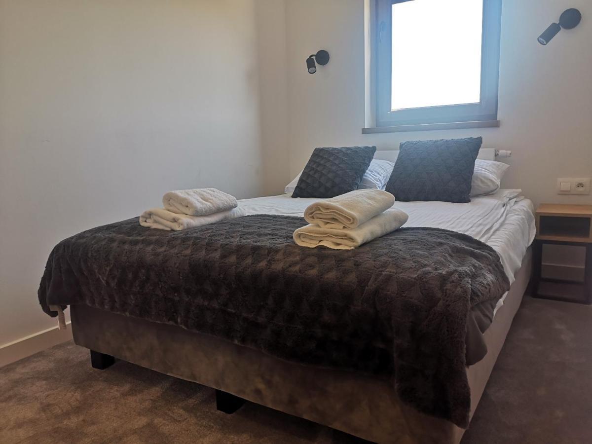Prywatny Apartament W Hotelu C8 - 365Pam ساربينوفو المظهر الخارجي الصورة